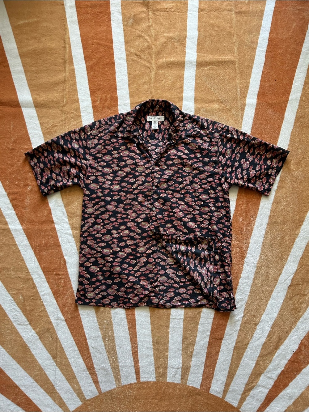 Vintage 90s Tori Richard black fish print button up shirt